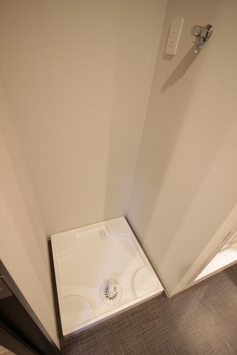 物件内観写真15　(洗濯機置場)