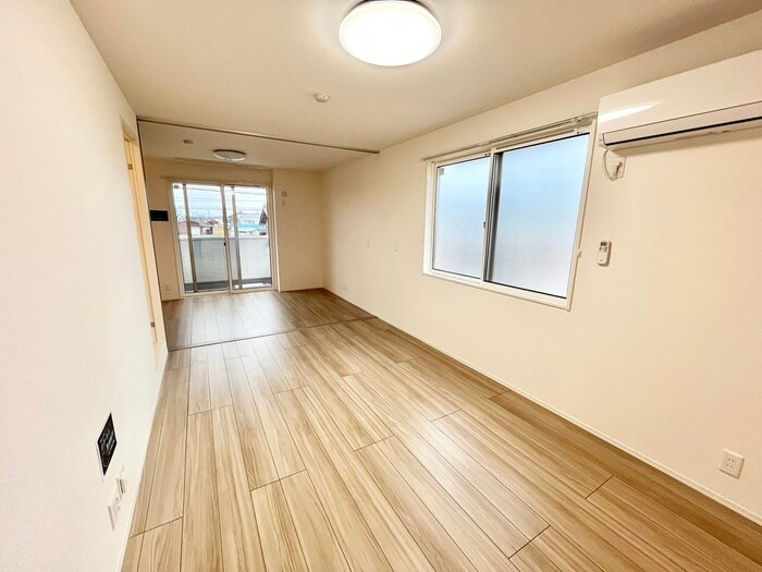 物件内観写真5　(居室)