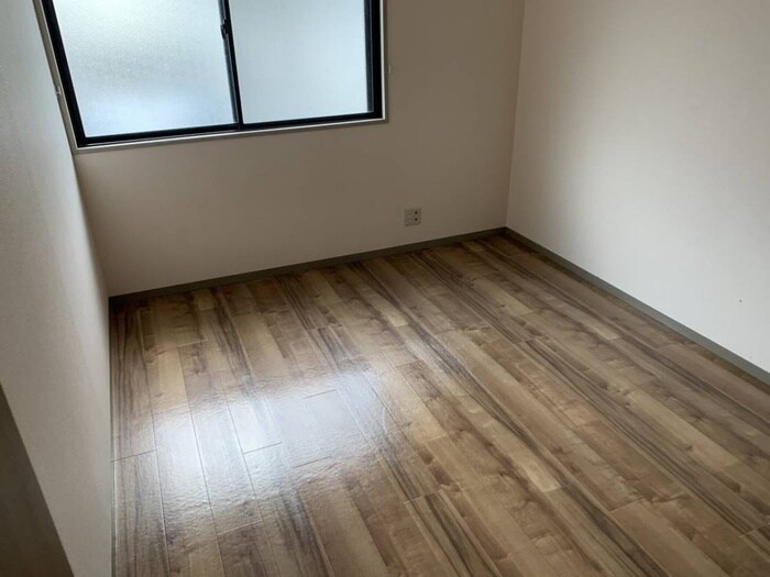 物件内観写真21　(居室)