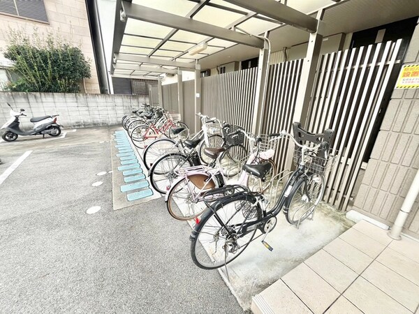 駐輪場