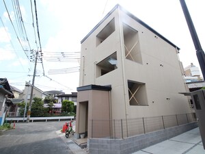 ファーストヴィレッジ外観写真