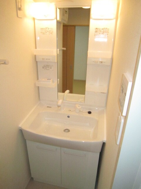 物件内観写真11　(洗面)