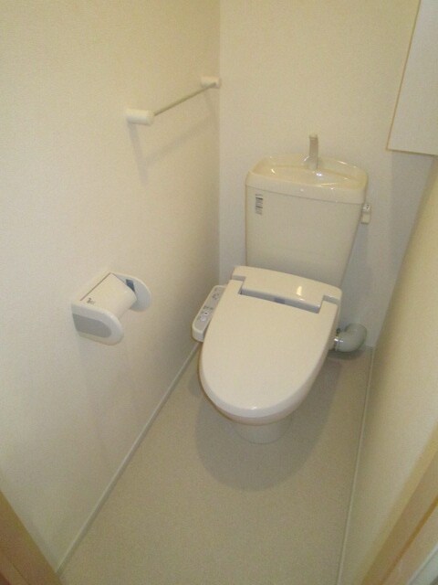 物件内観写真14　(トイレ)