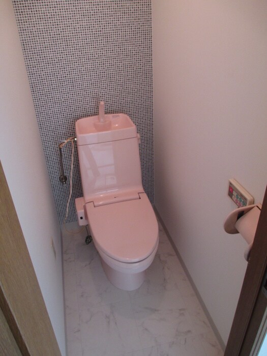 物件内観写真9　(トイレ)