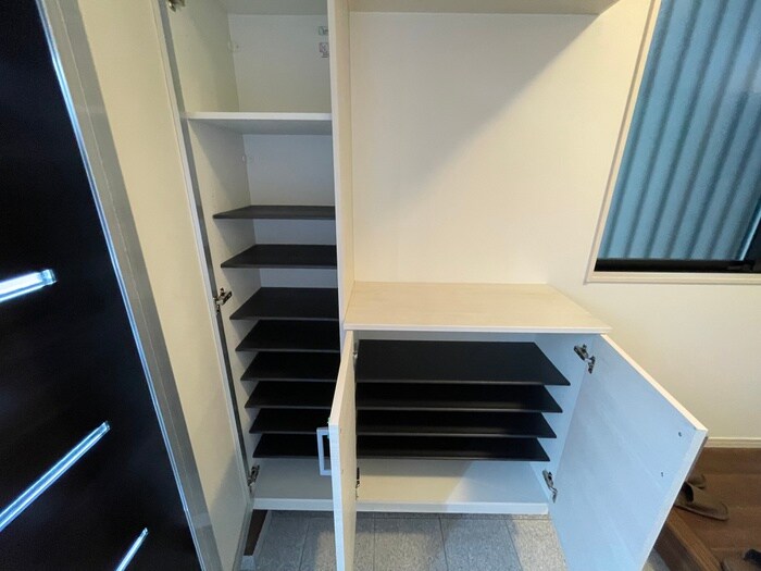 物件内観写真18　(靴箱)