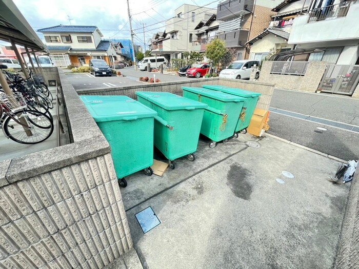 物件外観写真4　(建物設備)