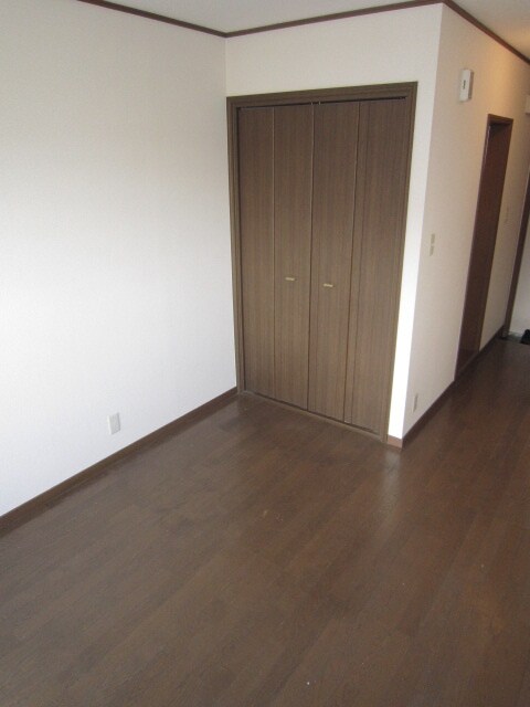 物件内観写真13　(収納)