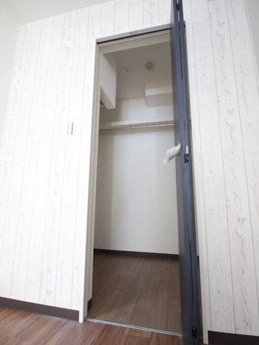 物件内観写真13　(収納)