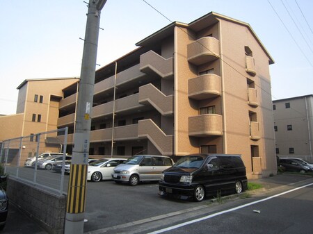 アンフィニィ真砂外観写真