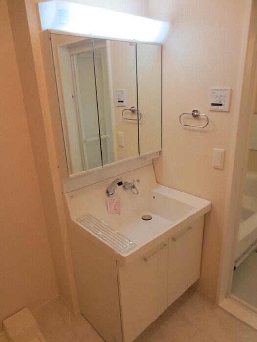 物件内観写真15　(洗面)