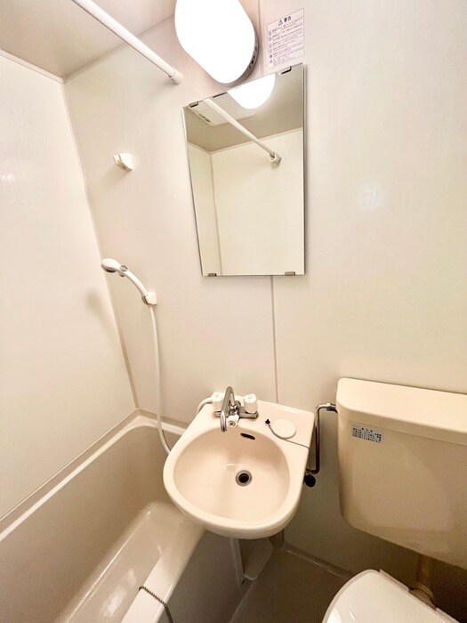 物件内観写真10　(洗面)