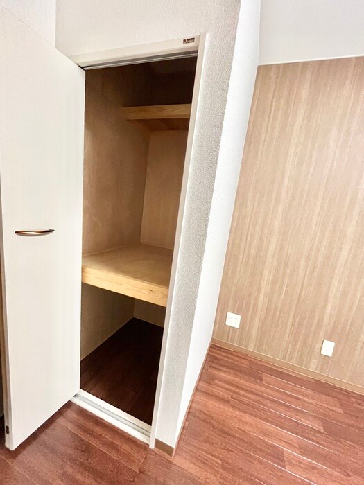 物件内観写真16　(収納)