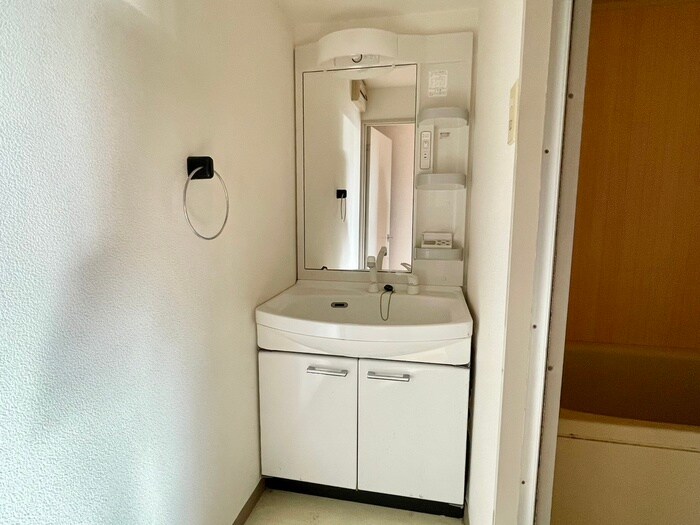 物件内観写真11　(洗面)