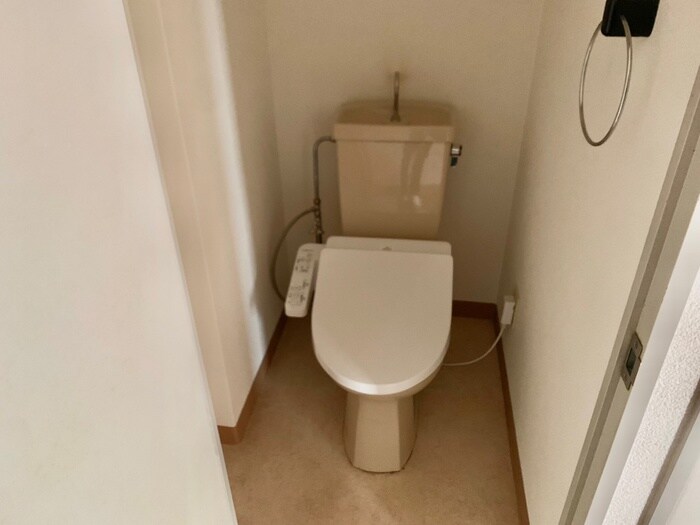 物件内観写真12　(トイレ)