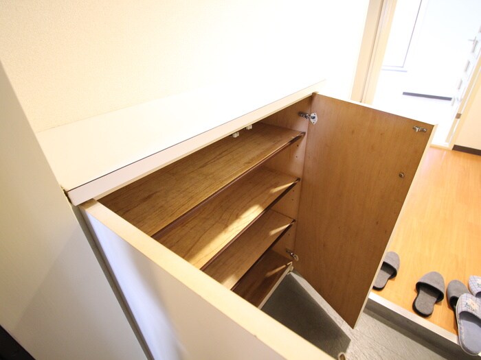 物件内観写真14　(靴箱)