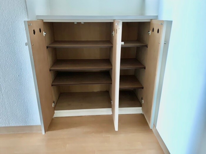 物件内観写真15　(靴箱)