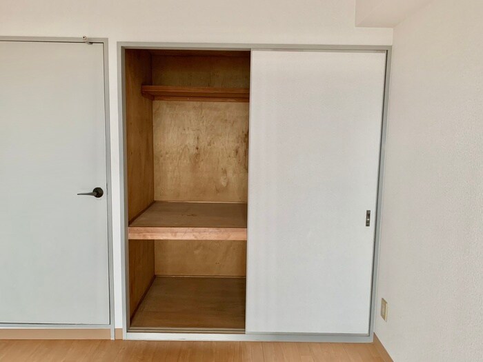 物件内観写真18　(収納)