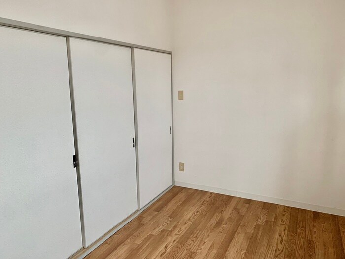 物件内観写真19　(居室)