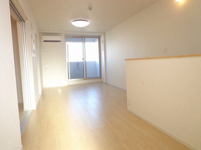 物件内観写真11　(居室)