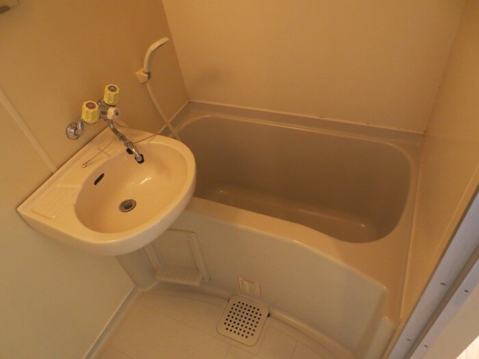 物件内観写真8　(洗面)