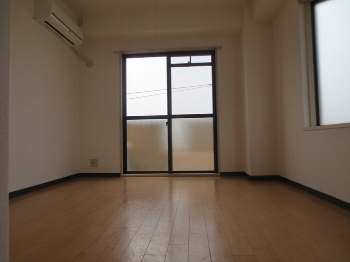 物件内観写真10　(居室)