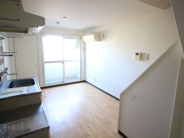 物件内観写真13　(居室)