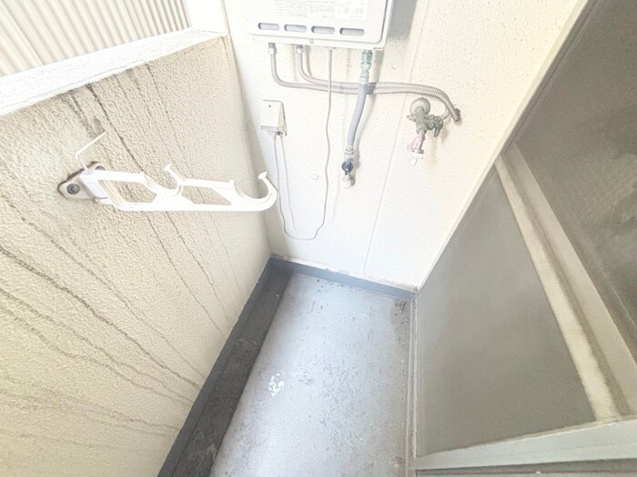 物件内観写真20　(洗濯機置場)