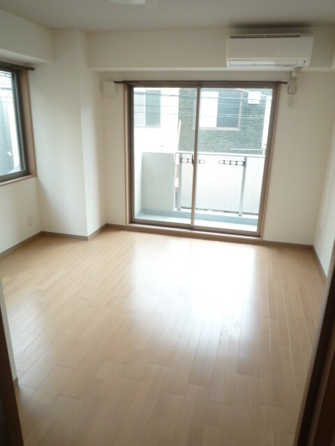 物件内観写真11　(居室)