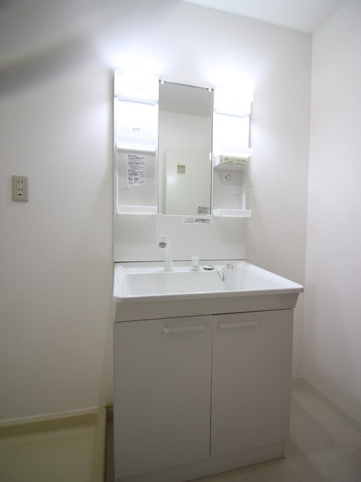 物件内観写真11　(洗面)