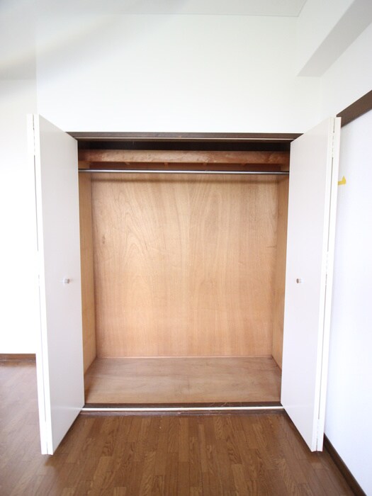 物件内観写真12　(収納)