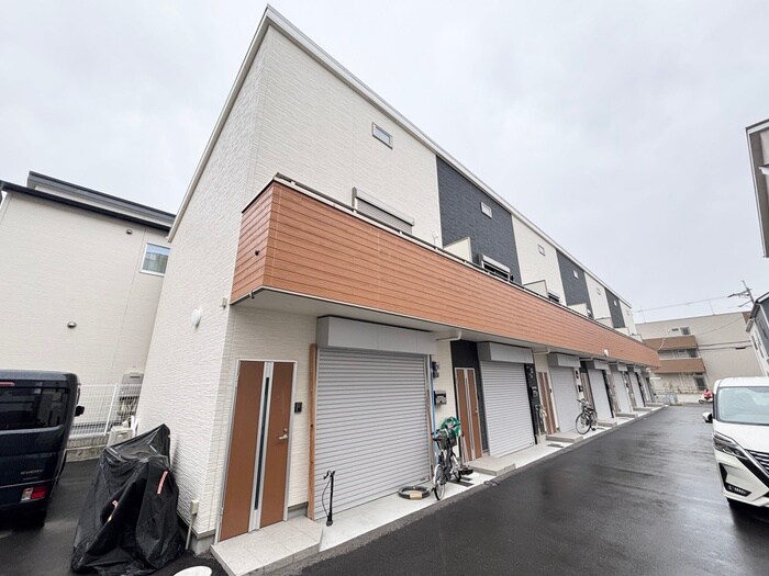 物件外観写真2　(外観写真)