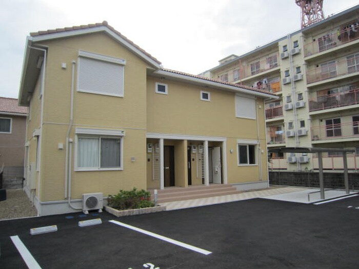 物件外観写真2　(外観写真)