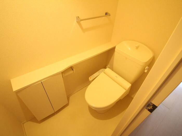 物件内観写真9　(トイレ)