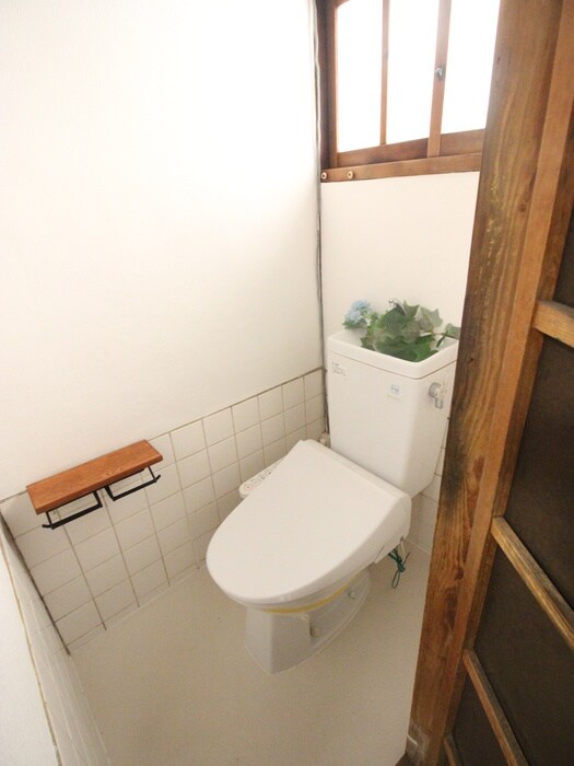 物件内観写真9　(トイレ)