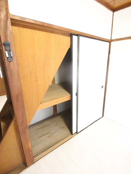 物件内観写真15　(収納)