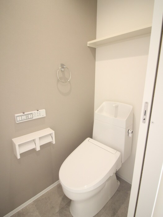 物件内観写真9　(トイレ)