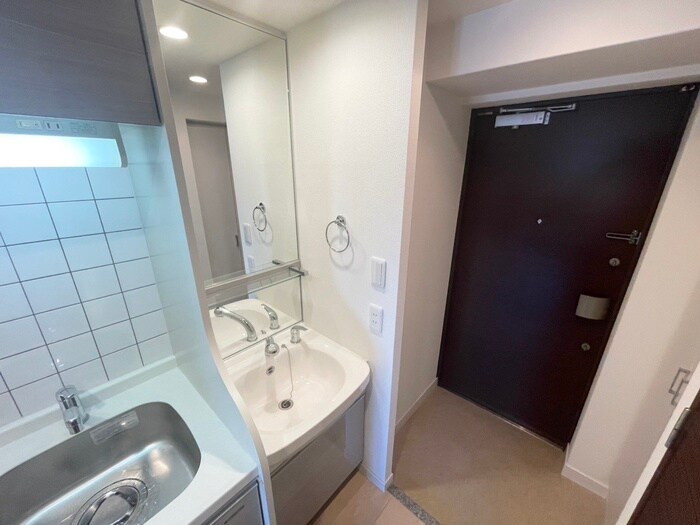 物件内観写真11　(洗面)