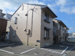 ロイヤルシャルム向原外観写真