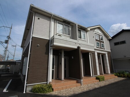 チェノワ・コ－ト外観写真