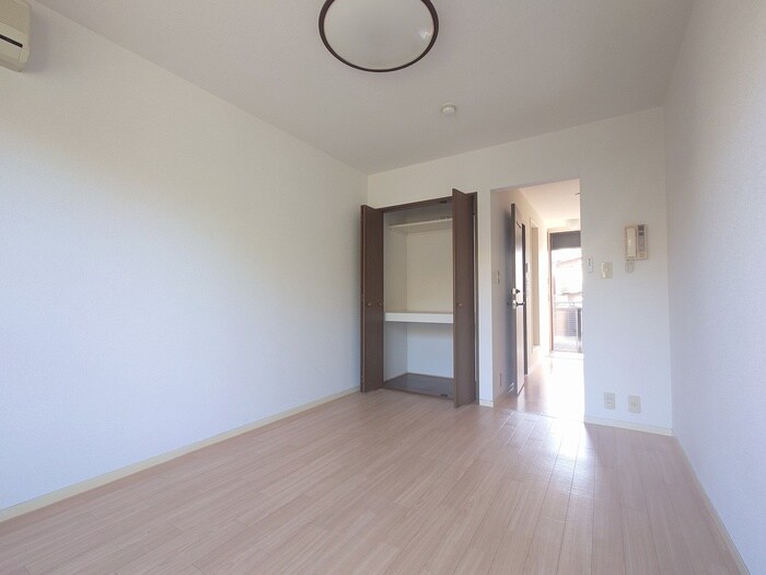 物件内観写真21　(居室)