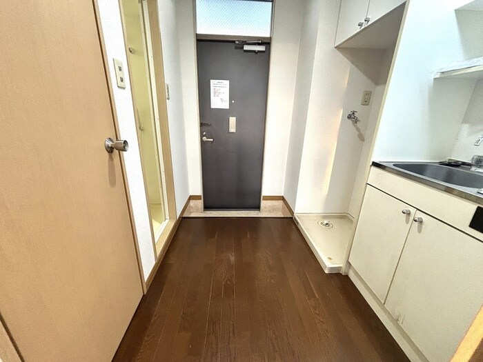 物件内観写真15　(廊下)