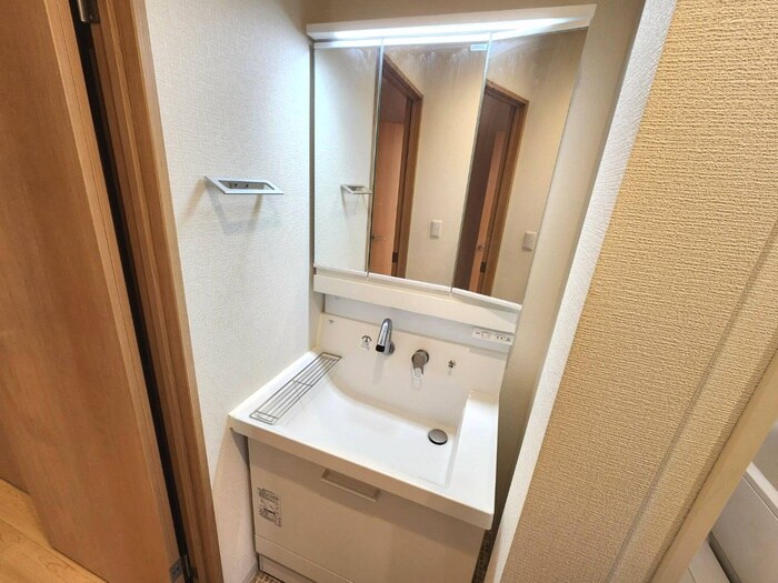 物件内観写真9　(洗面)