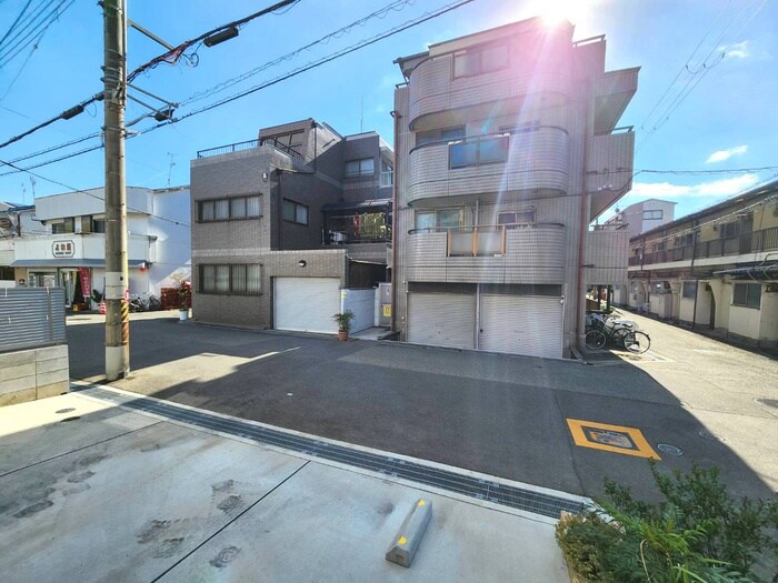 物件内観写真15　(室内からの展望)