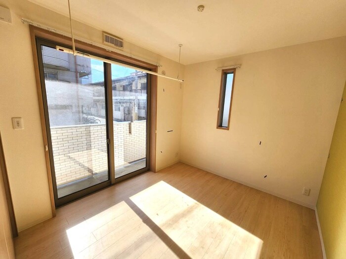 物件内観写真18　(居室)