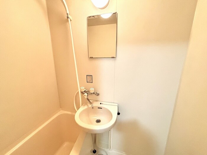 物件内観写真6　(洗面)