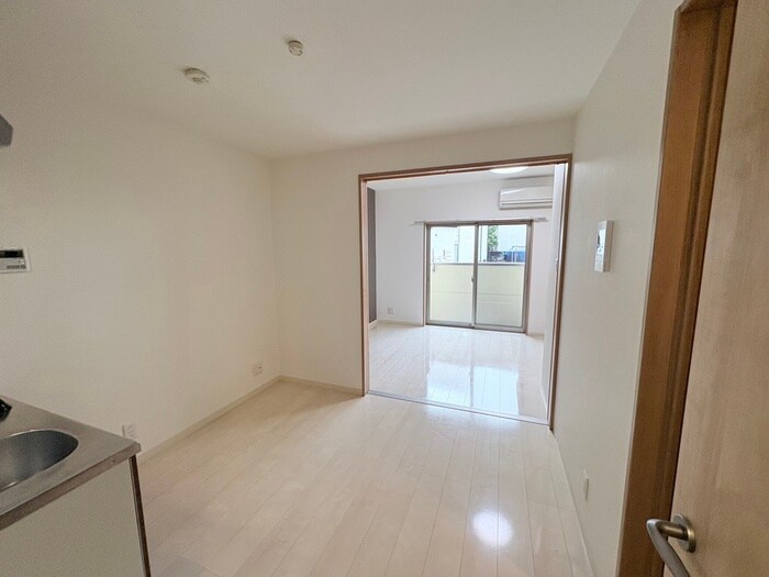 物件内観写真10　(内観写真)