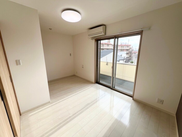 物件内観写真10　(居室)