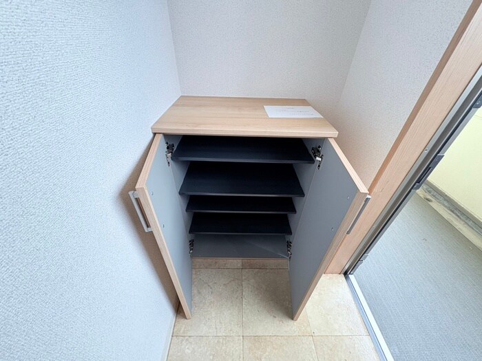 物件内観写真18　(靴箱)