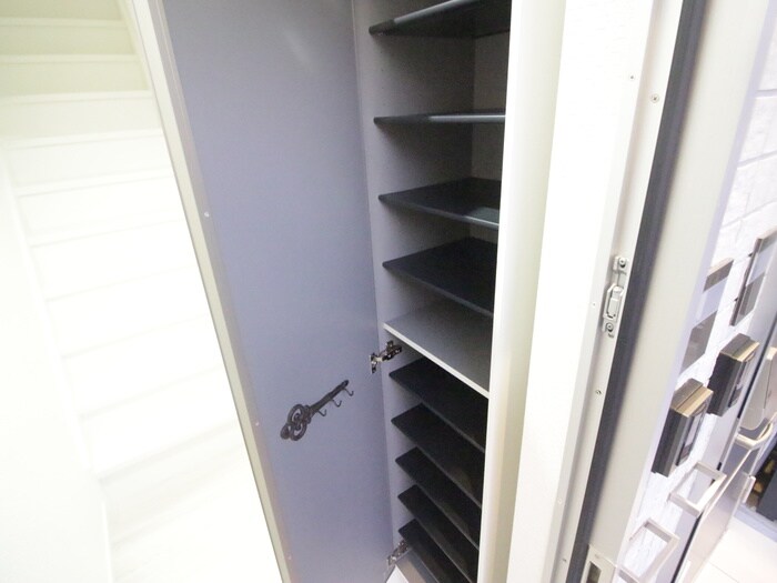 物件内観写真19　(靴箱)