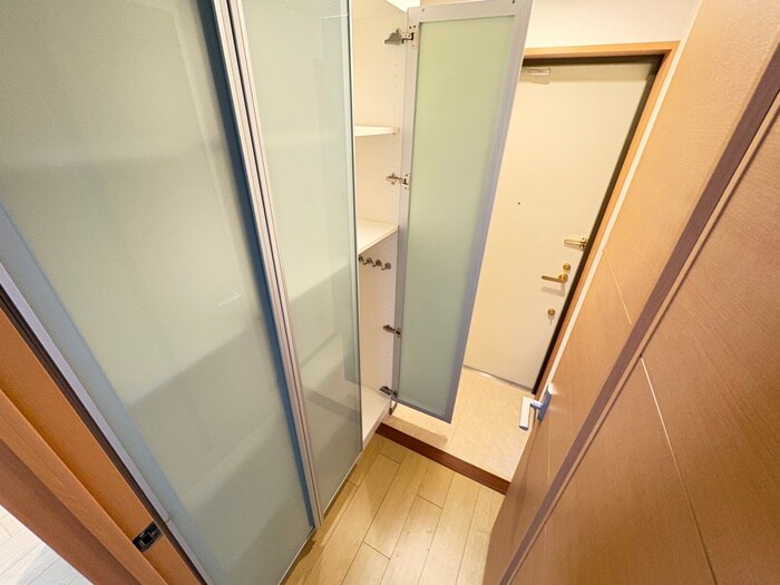 物件内観写真16　(靴箱)